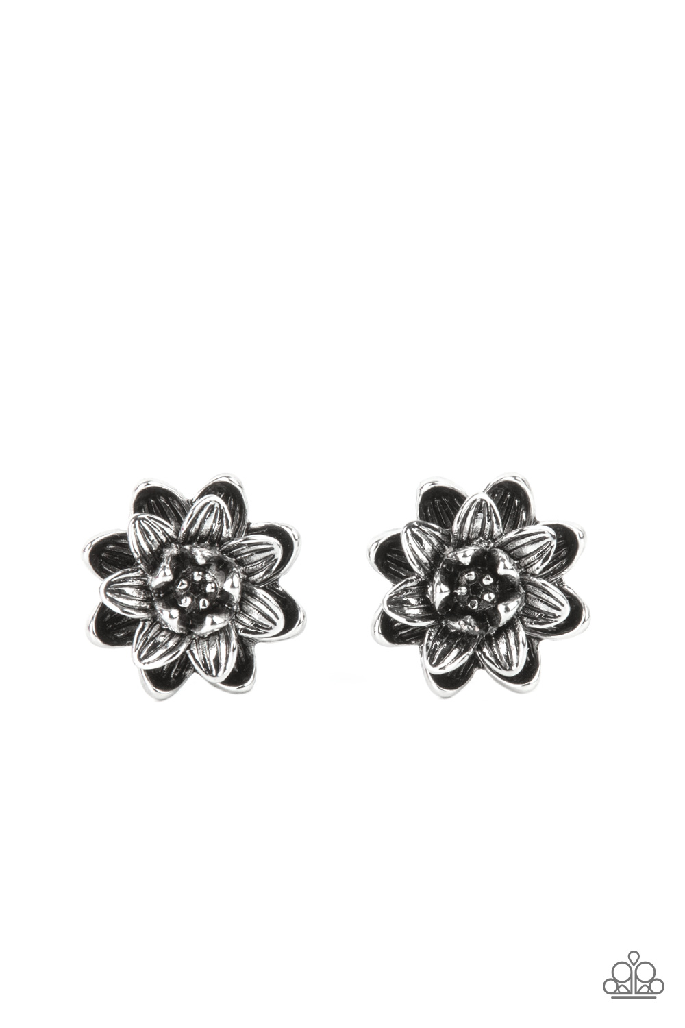 Paparazzi Accessories Water Lily Love Silver Paparazzi Accessories