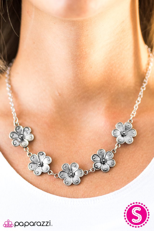 Flower Necklace Paparazzi Top Sellers, UP TO 69% OFF | www 