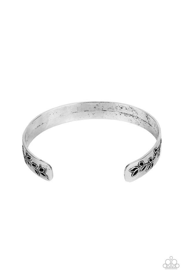 Frond Fable - Silver - Paparazzi Bracelet Image