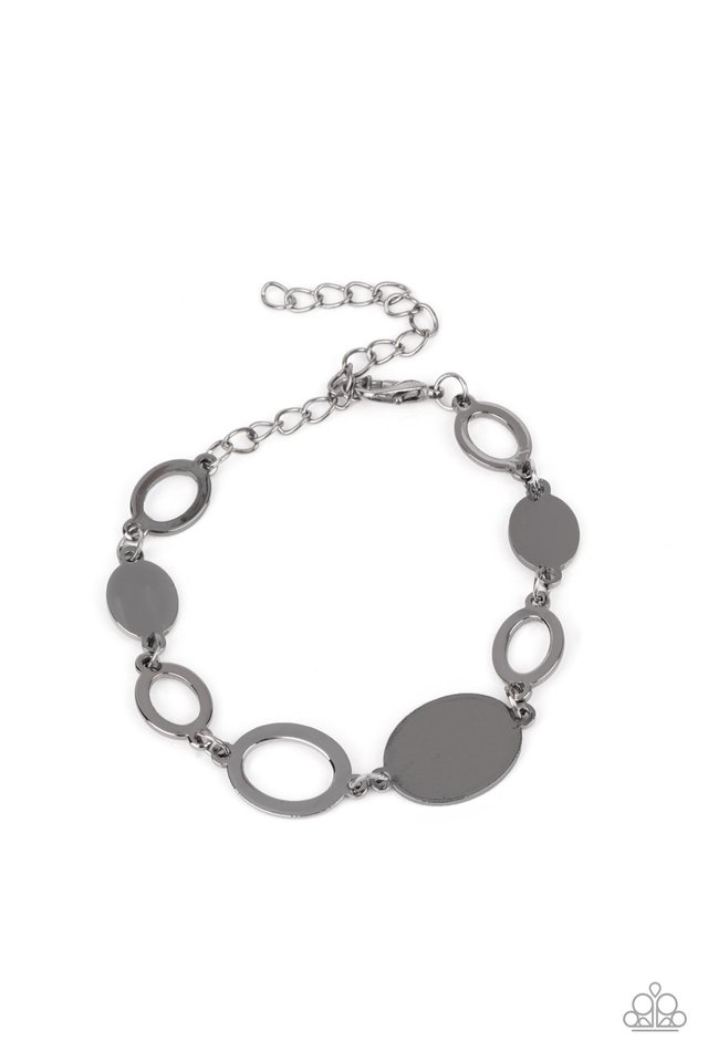 ​OVAL and Out - Black - Paparazzi Bracelet Image