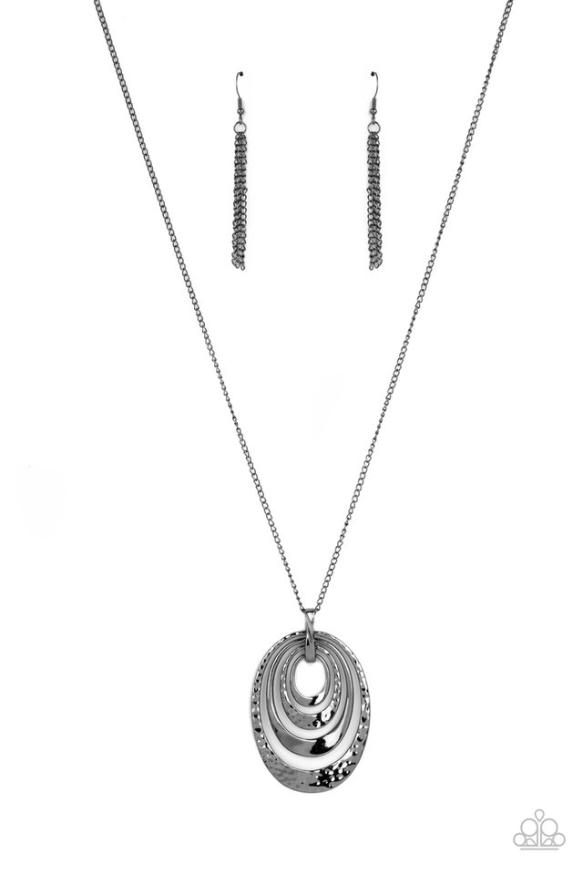 Renegade Ripples - Black - Paparazzi Necklace Image