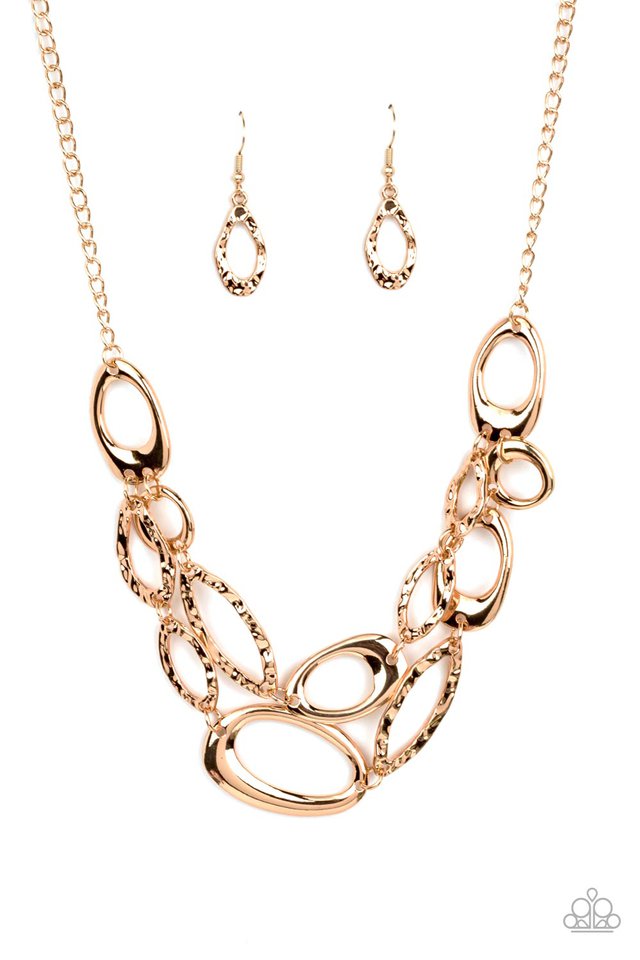 ​Game OVAL - Gold - Paparazzi Necklace Image