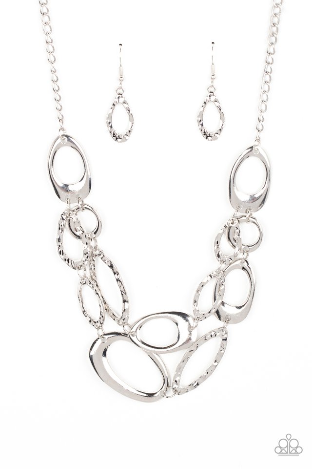 ​Game OVAL - Silver - Paparazzi Necklace Image