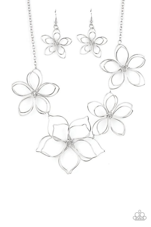 ​Flower Garden Fashionista - Silver - Paparazzi Necklace Image