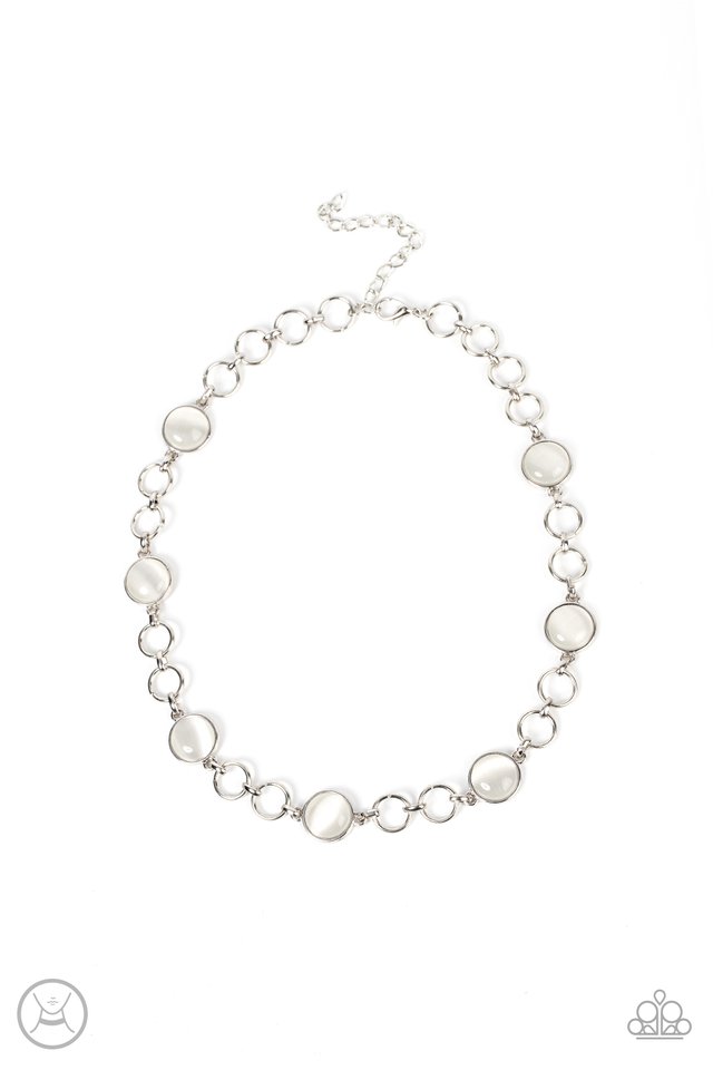 Dreamy Distractions - White - Paparazzi Necklace Image