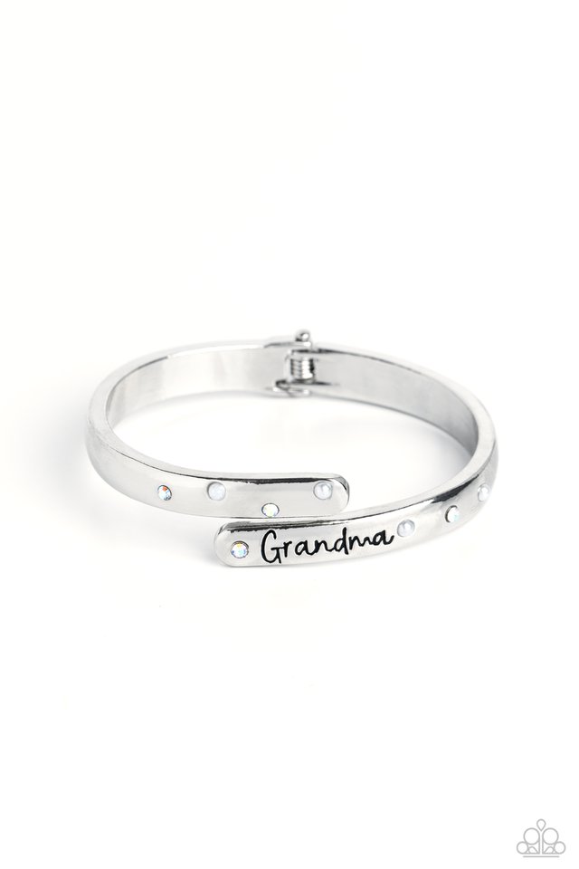 Gorgeous Grandma - White - Paparazzi Bracelet Image